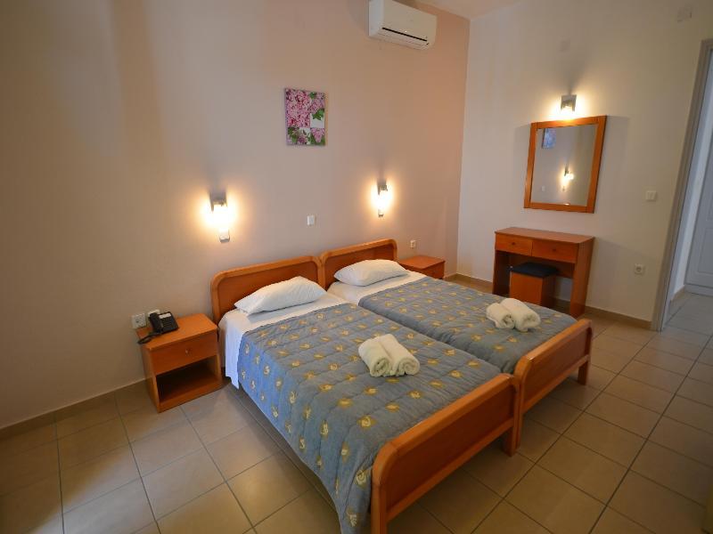 Paradiso Hotel Sea View And Pool Suites Ipsos Corfu エクステリア 写真